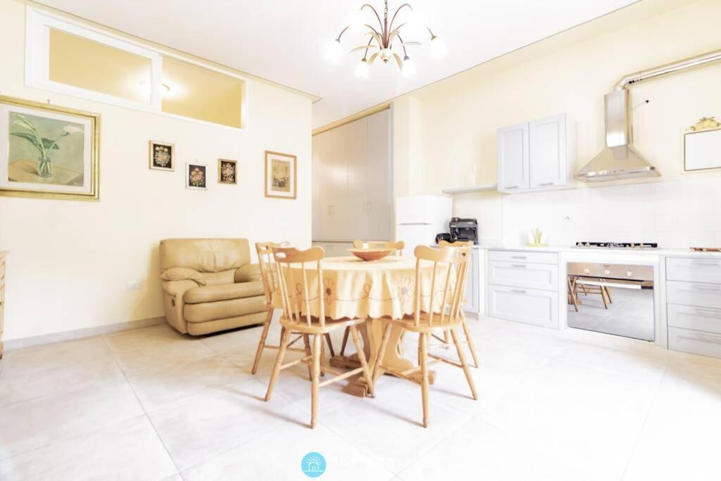 Helm Flat - Porto Cesareo Appartement Buitenkant foto